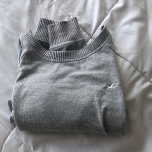 comfy grey hollister sweater